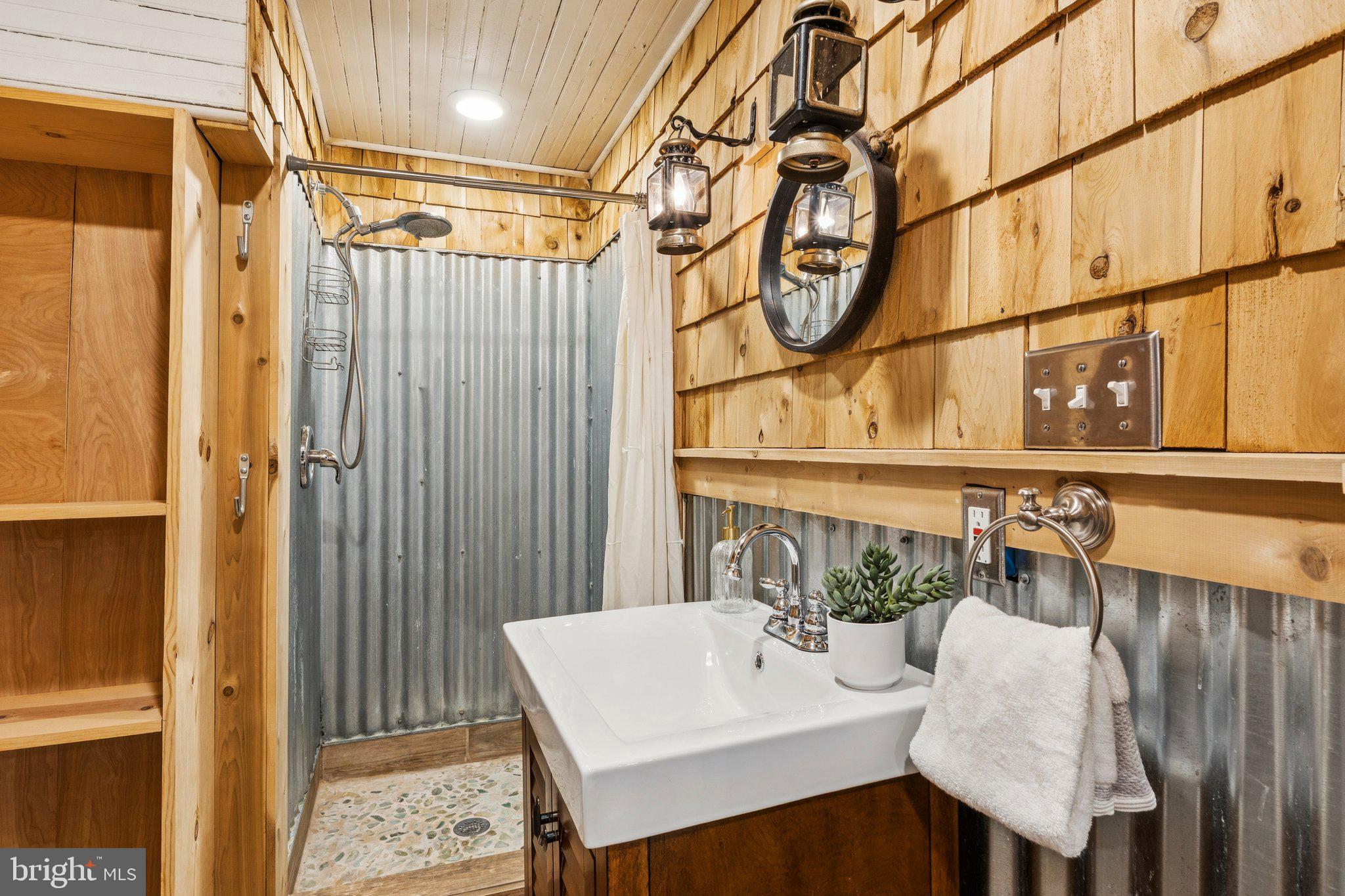 CANTON - Residential Lease