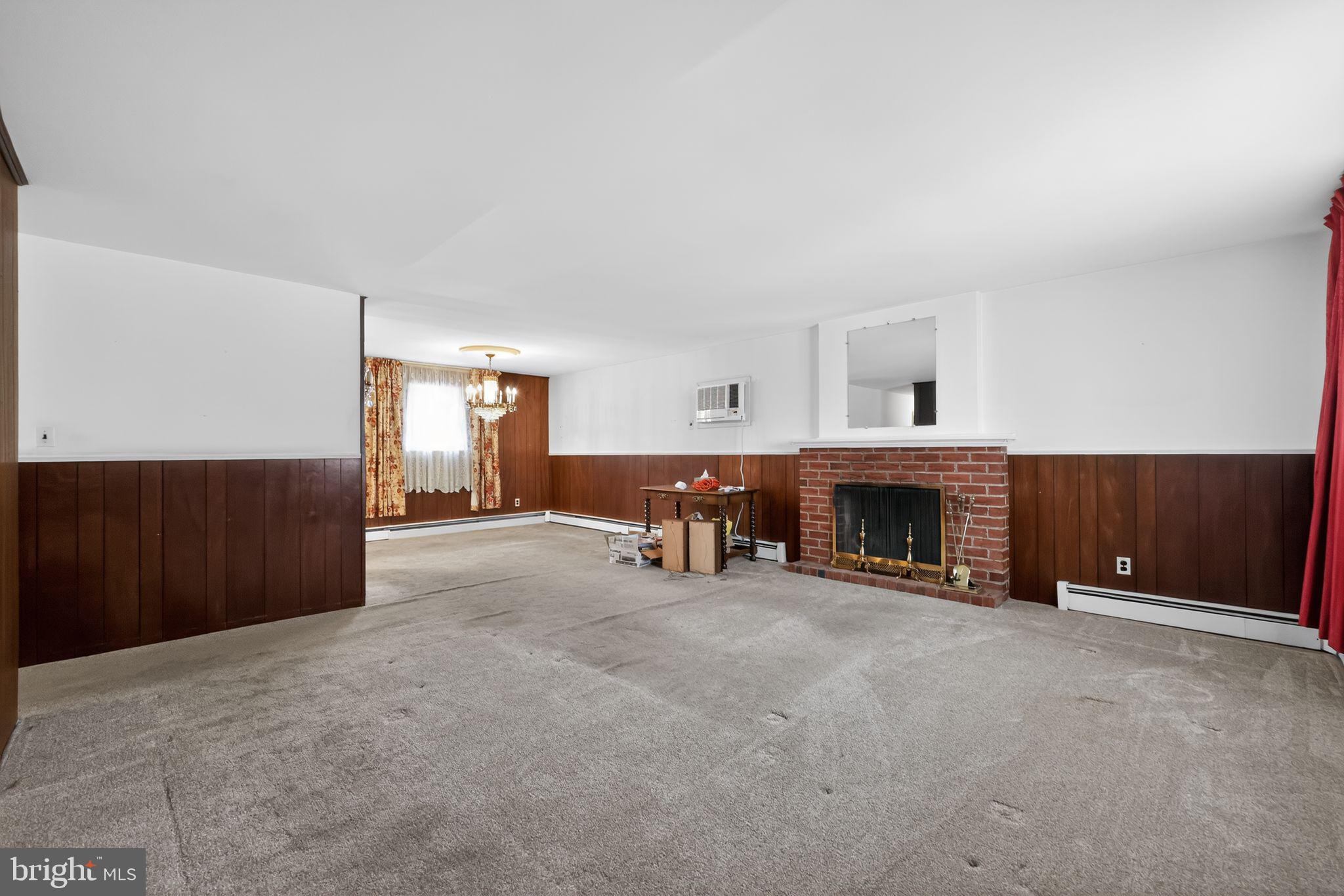 PLYMOUTH PARK - Residential