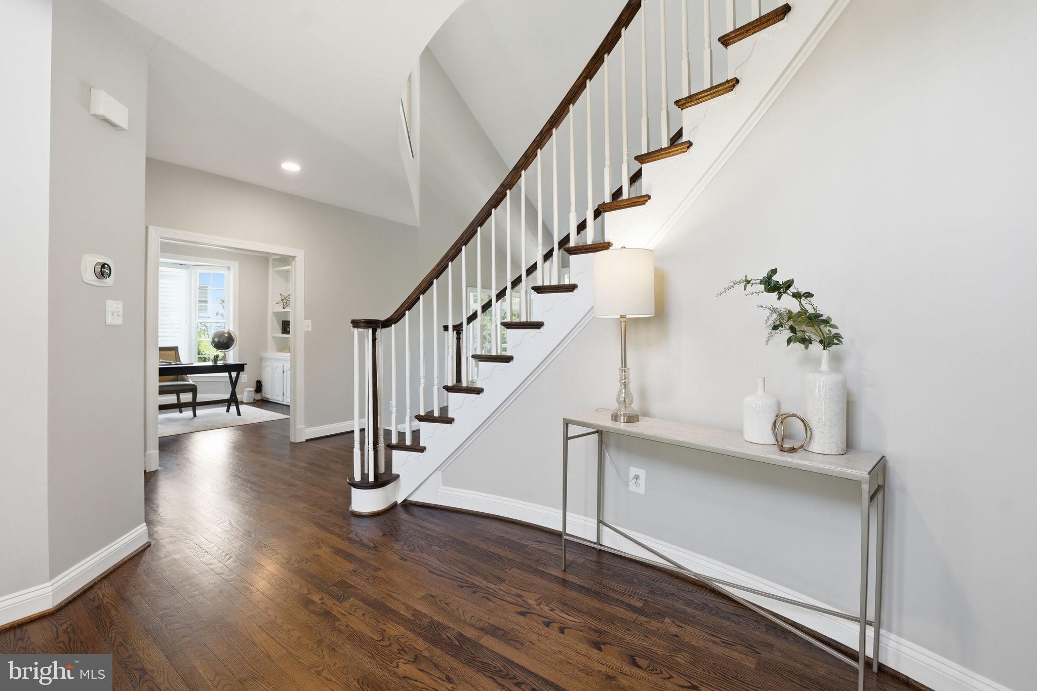 MCLEAN HUNDRED - Residential