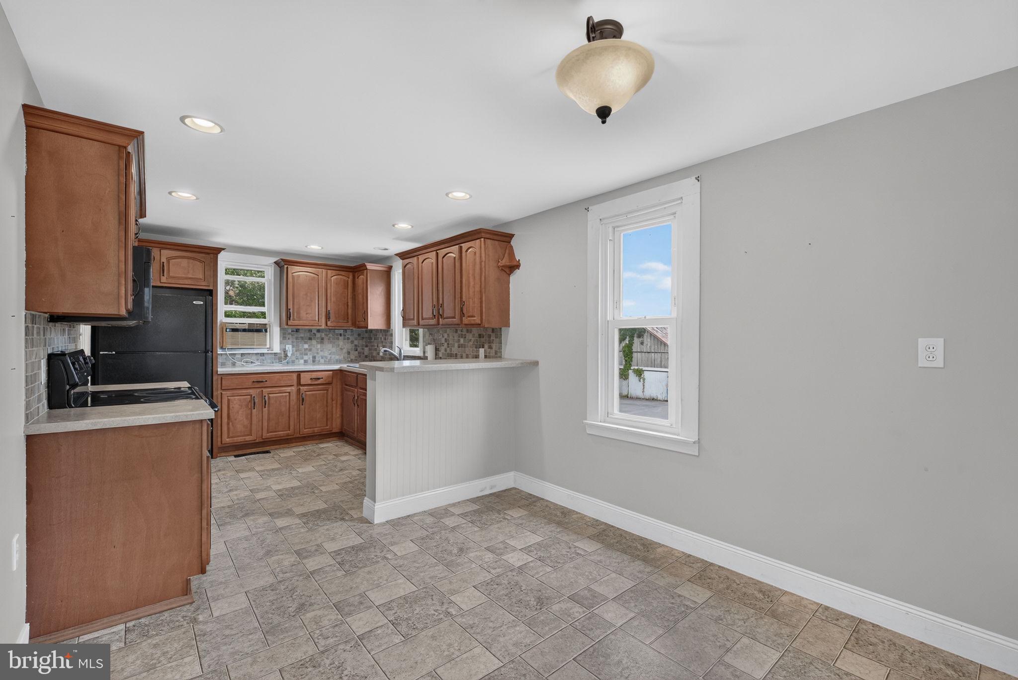 CLAY TOWNSHIP - Residential