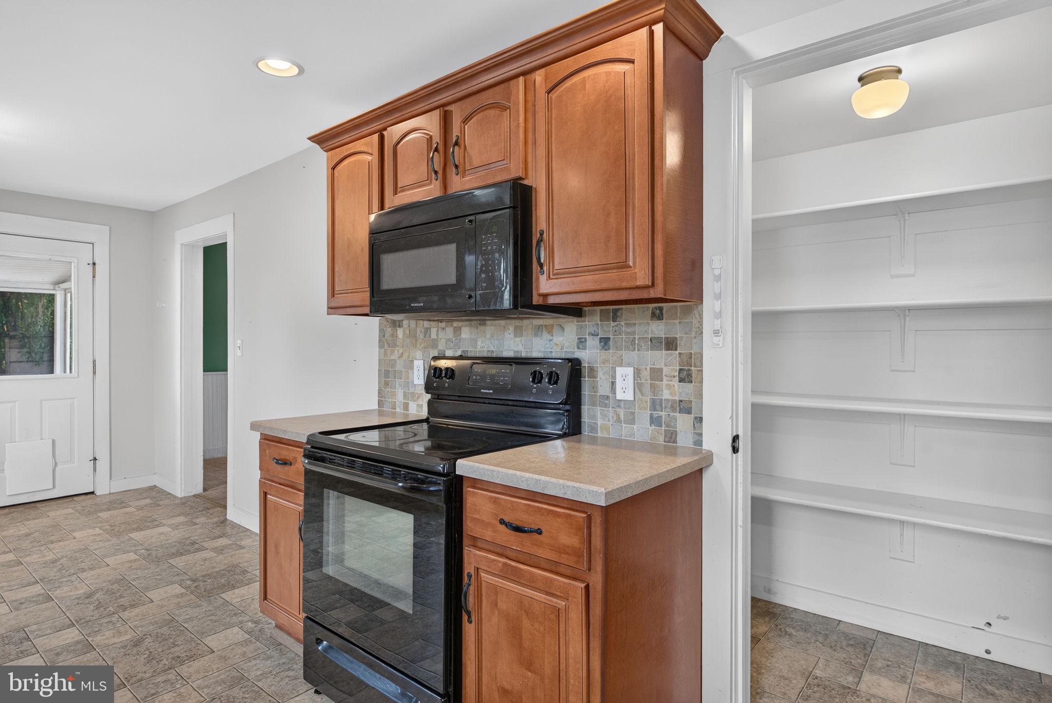 CLAY TOWNSHIP - Residential