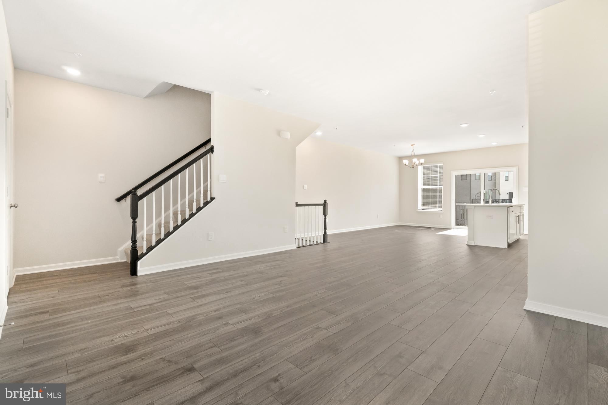 RENN QUARTER - Residential Lease