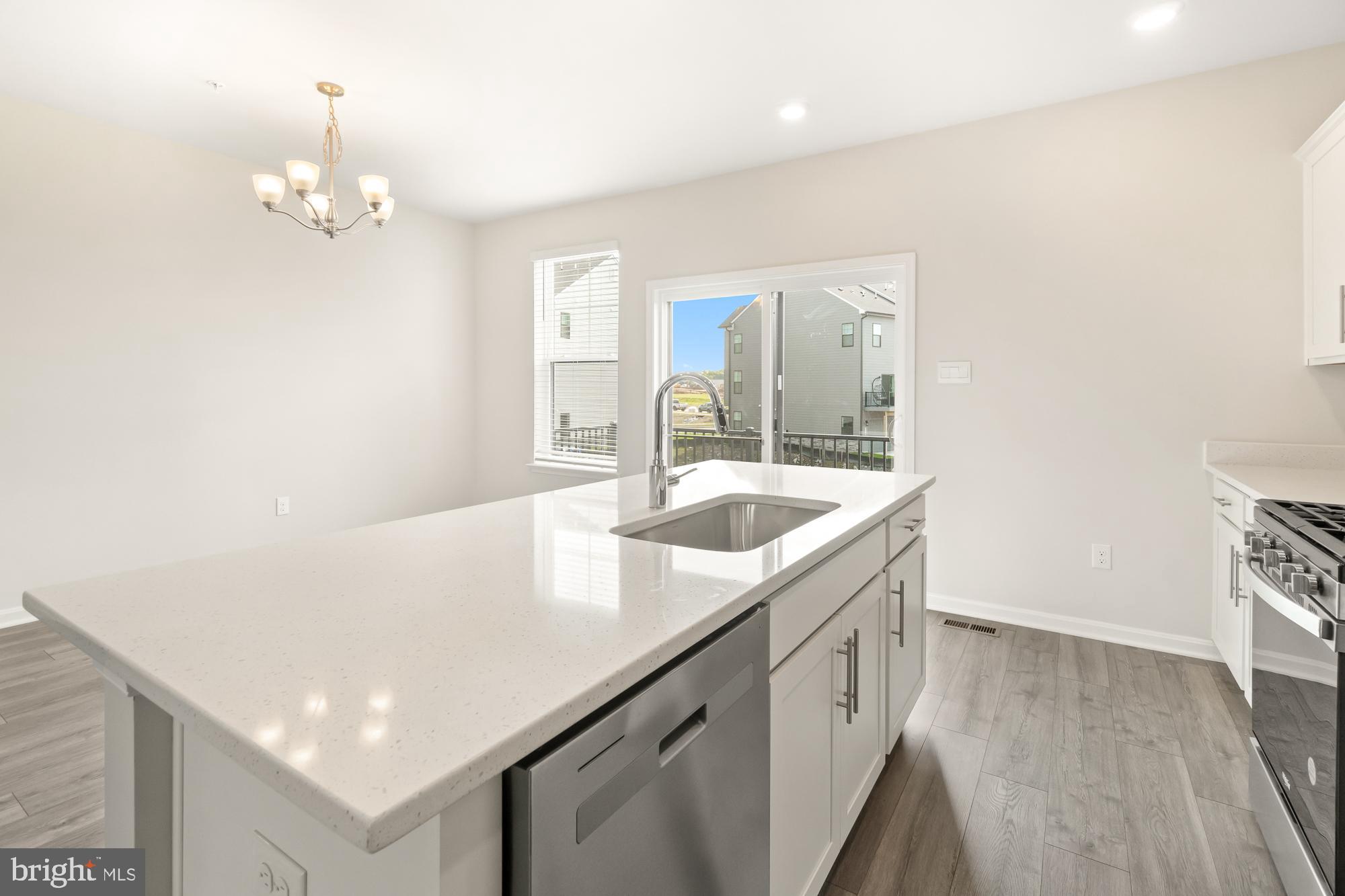 RENN QUARTER - Residential Lease
