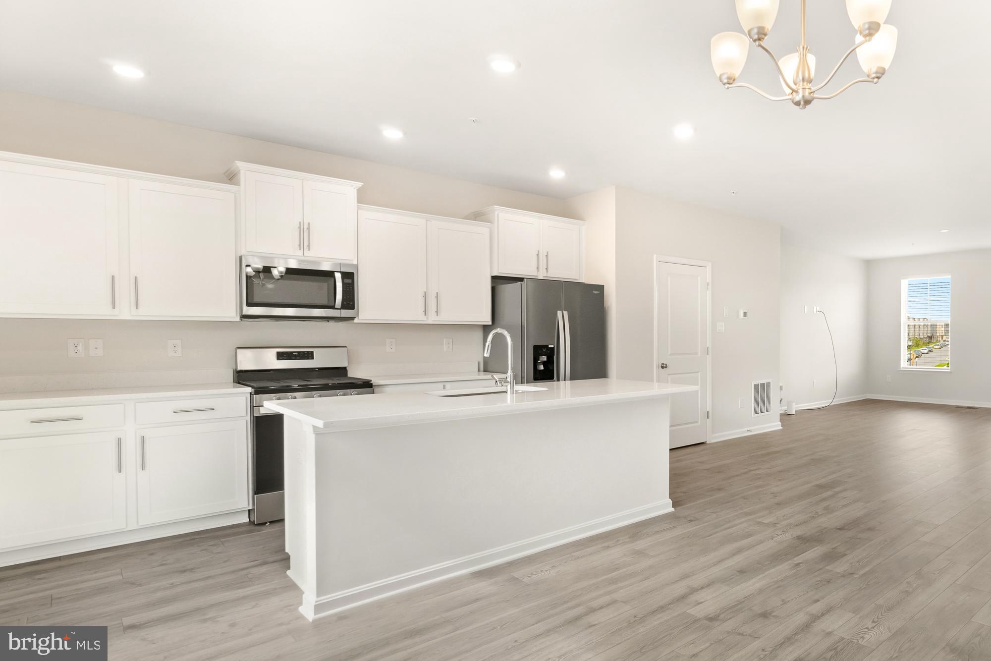 RENN QUARTER - Residential Lease