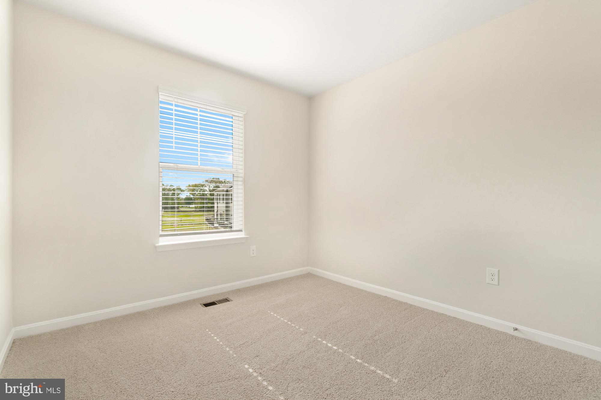 RENN QUARTER - Residential Lease
