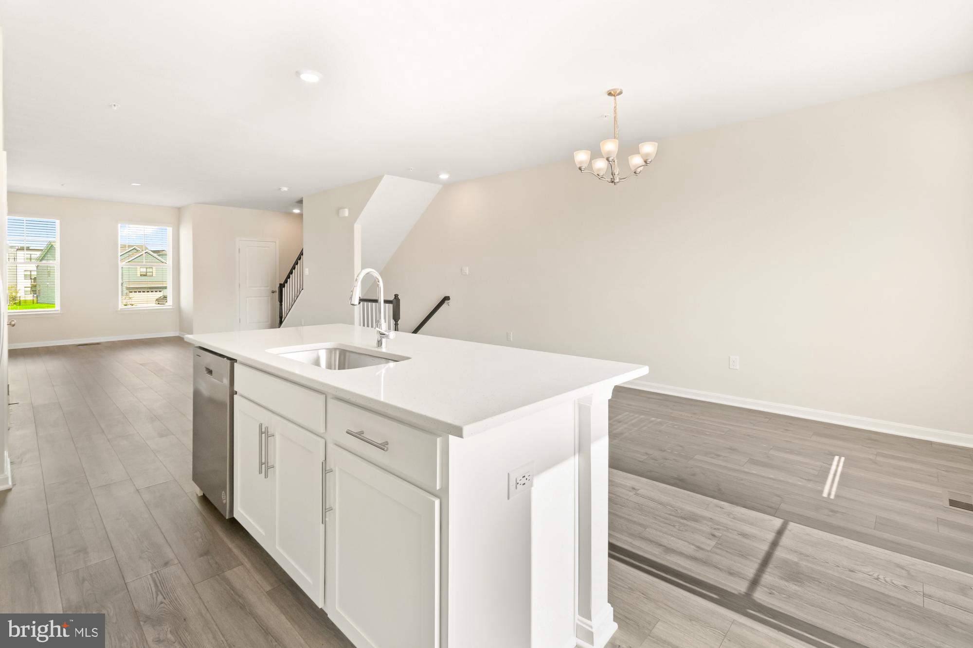 RENN QUARTER - Residential Lease