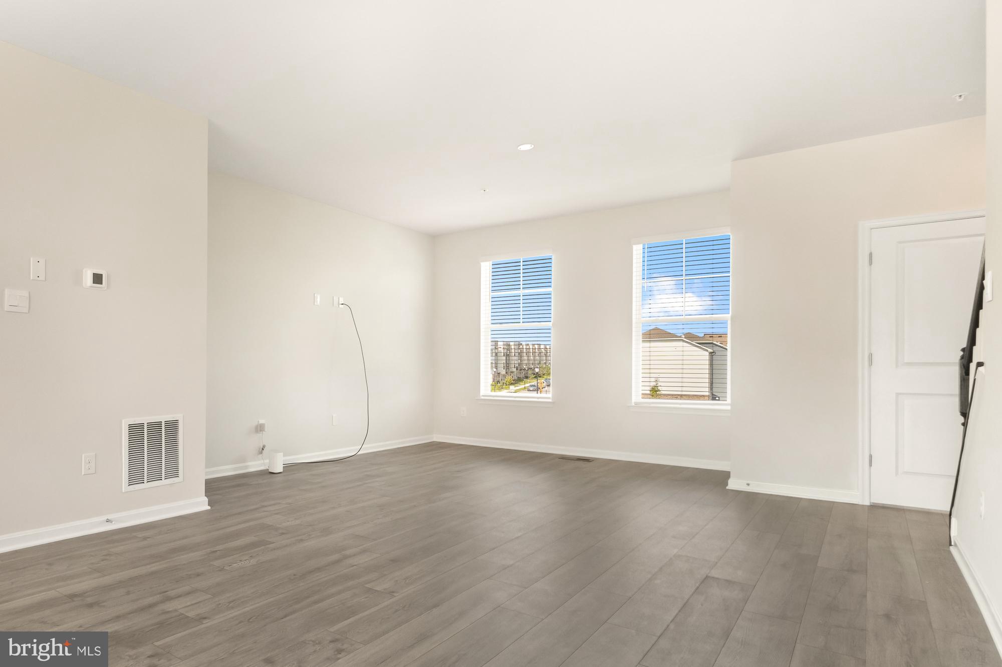 RENN QUARTER - Residential Lease