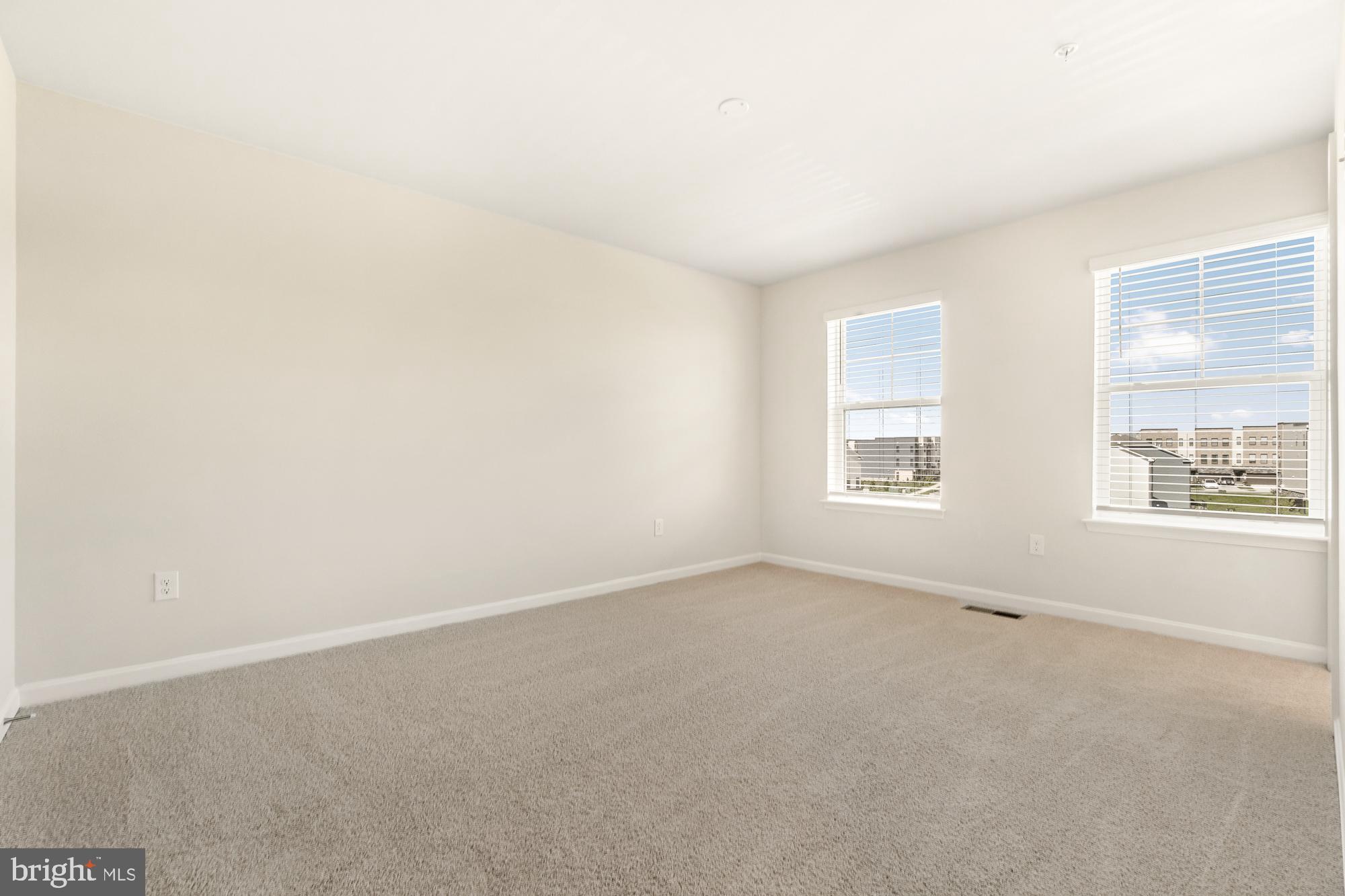 RENN QUARTER - Residential Lease
