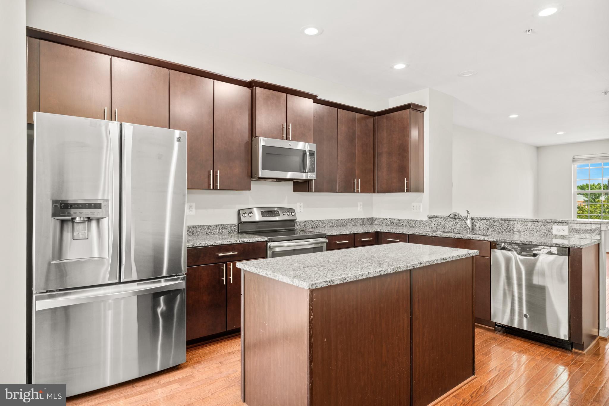 O'DONNELL SQUARE - Residential