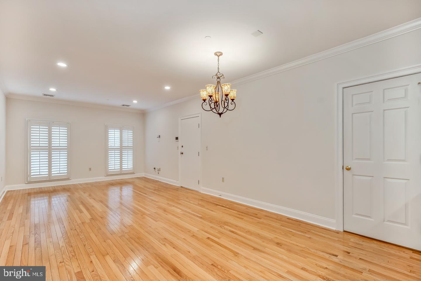 SPRING GARDEN - Residential