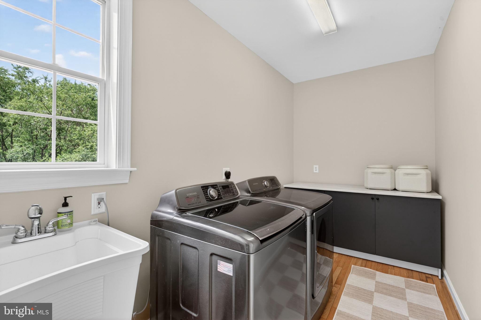 CAMERON MILL - Residential