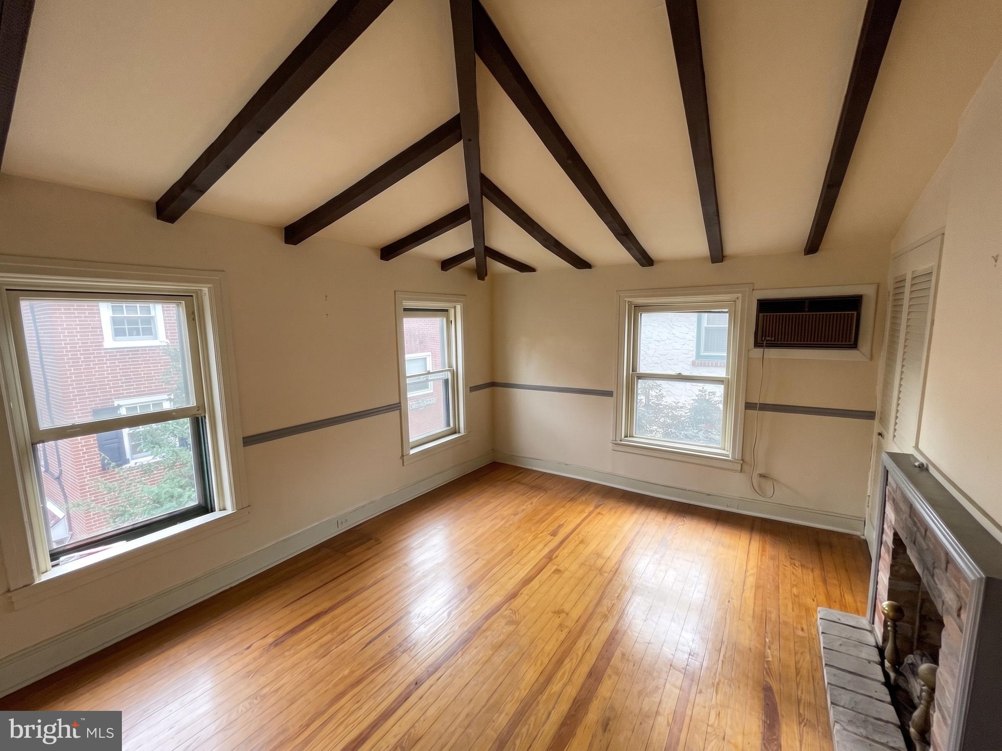 WASHINGTON SQ WEST - Residential