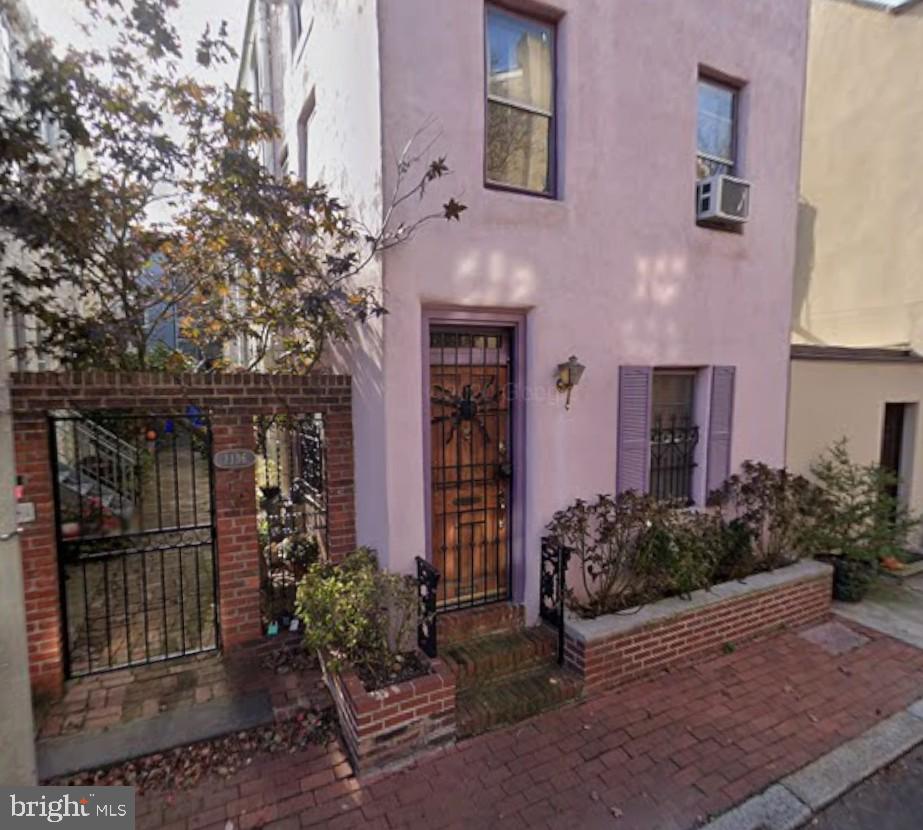 WASHINGTON SQ WEST - Residential