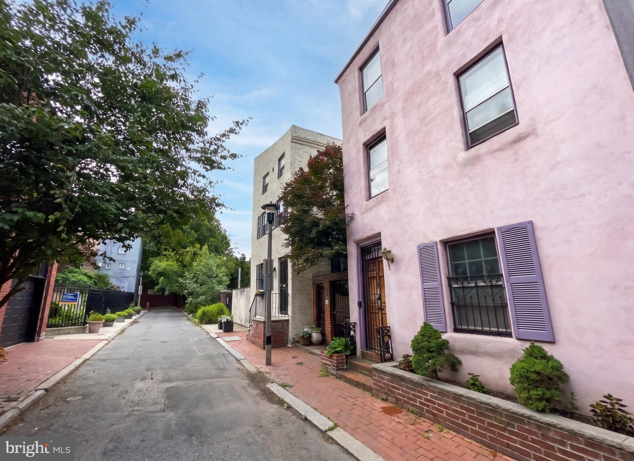 WASHINGTON SQ WEST - Residential