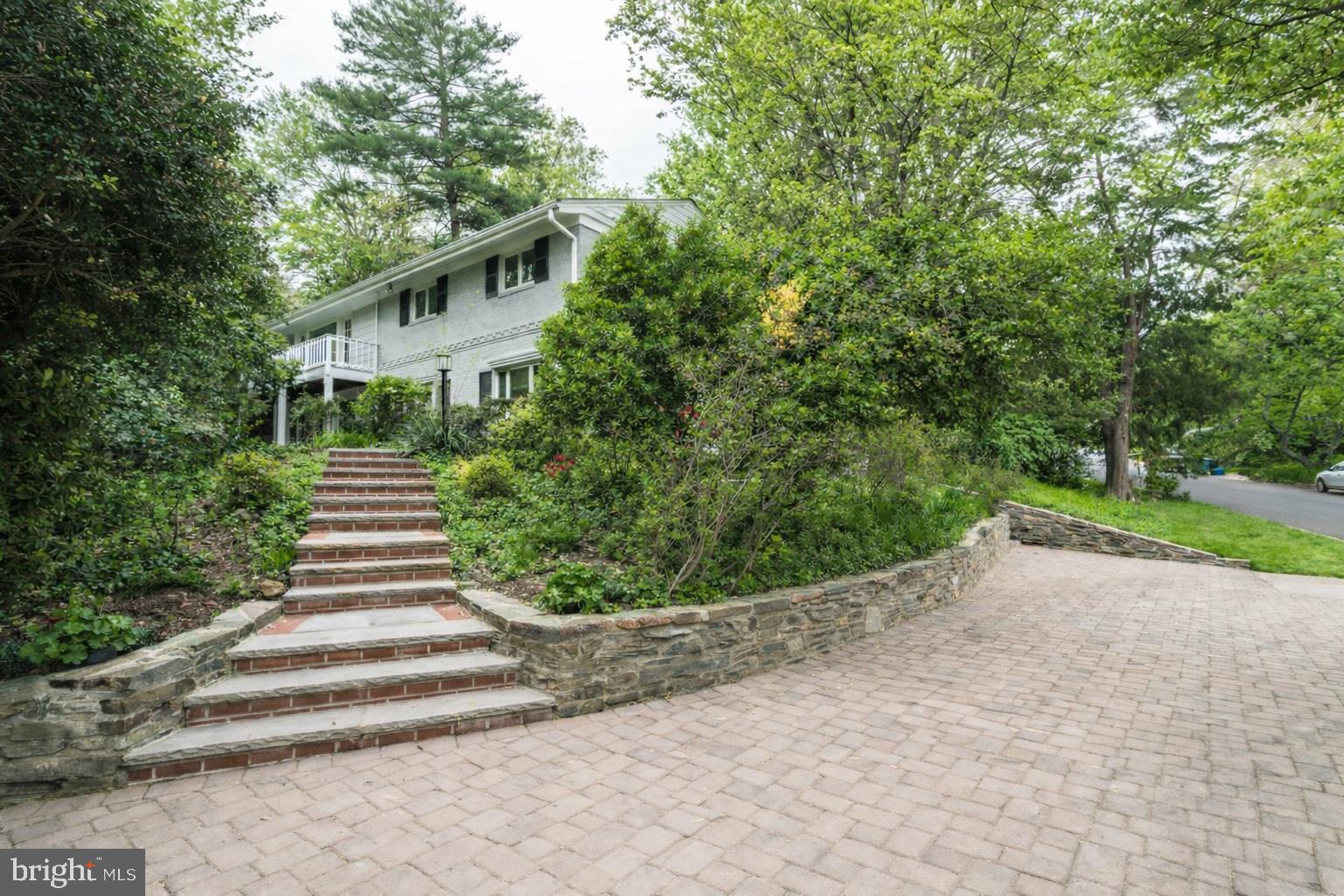 WOODBURN - Residential