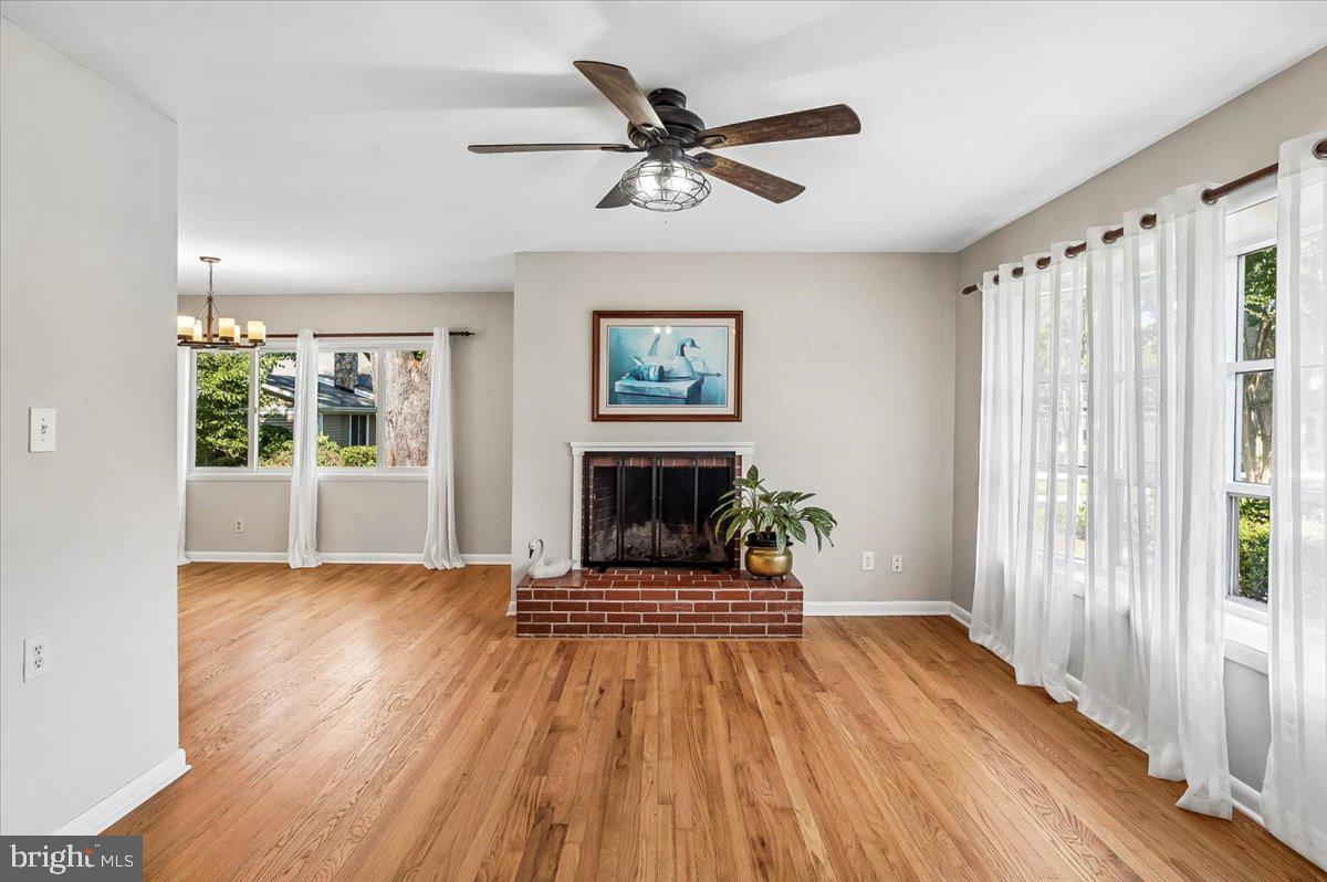 GALESVILLE - Residential