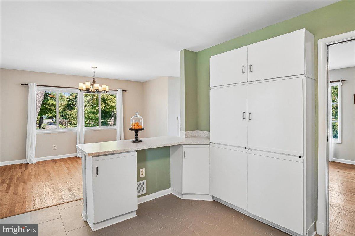 GALESVILLE - Residential
