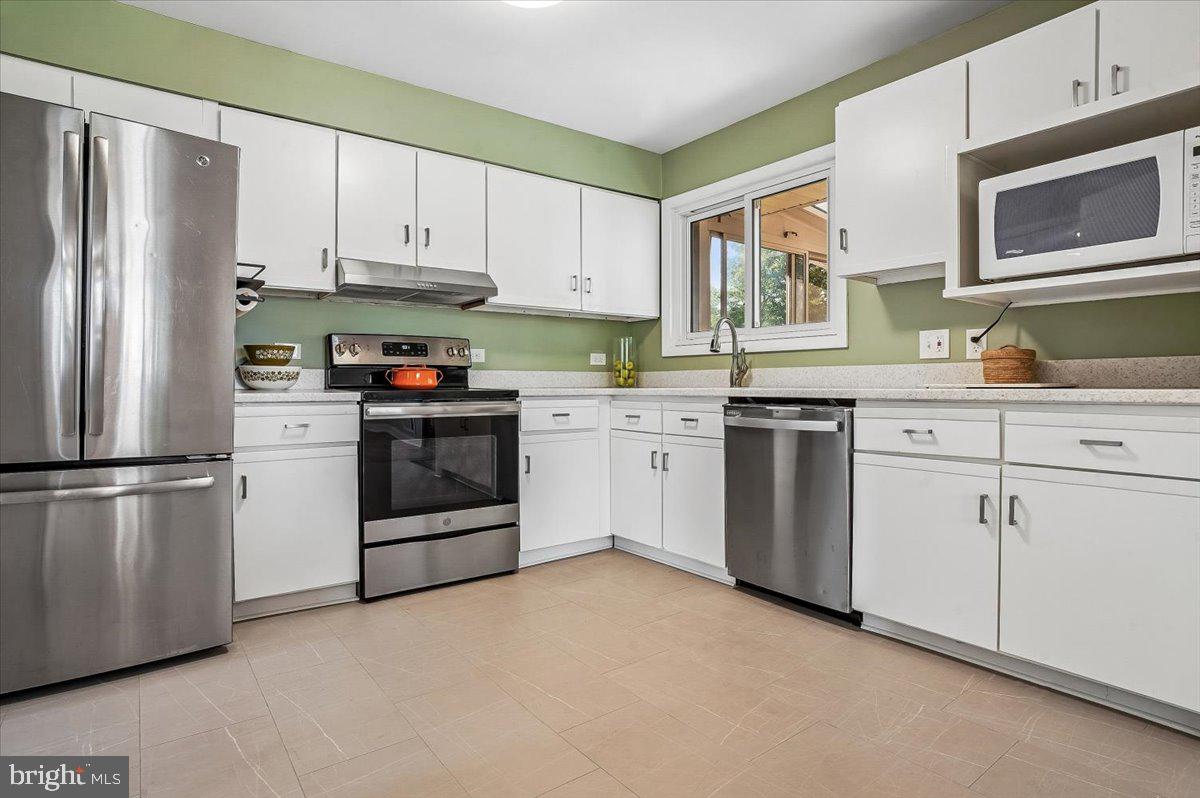GALESVILLE - Residential