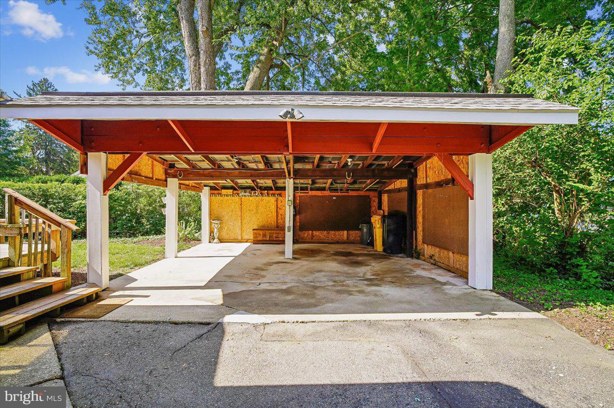 GALESVILLE - Residential