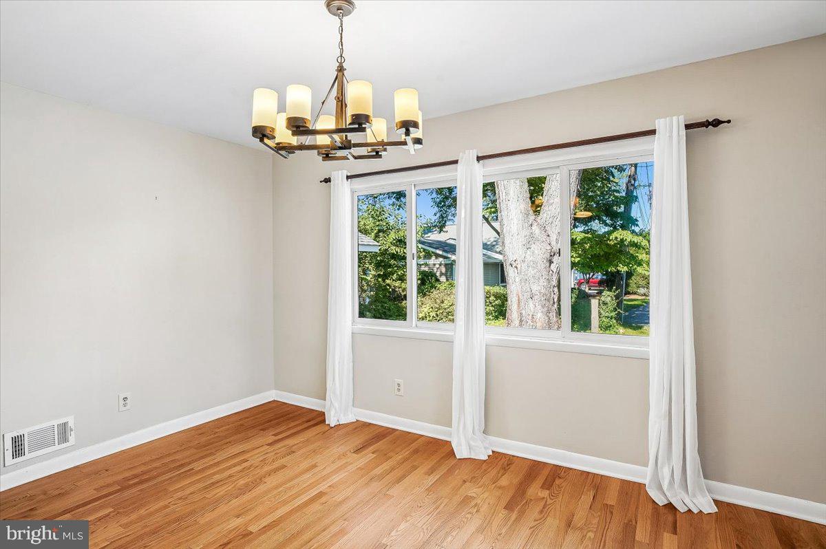 GALESVILLE - Residential