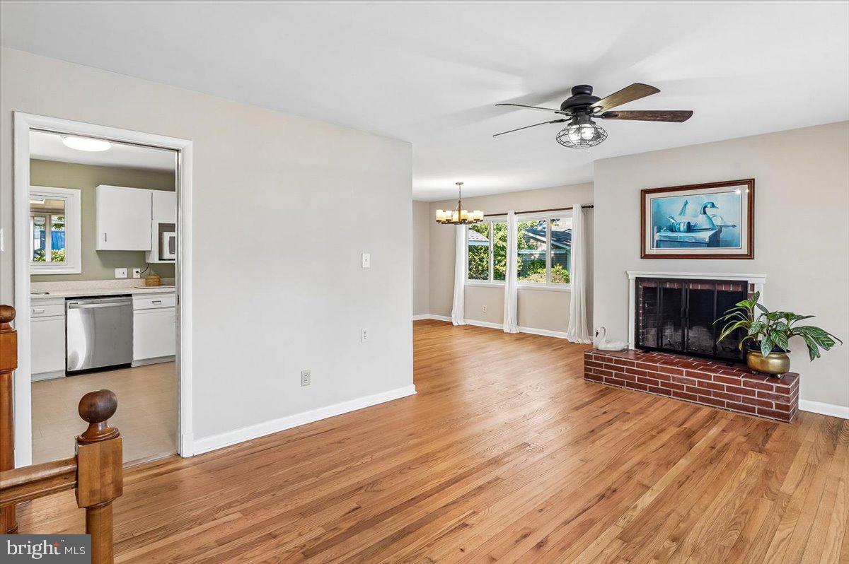 GALESVILLE - Residential