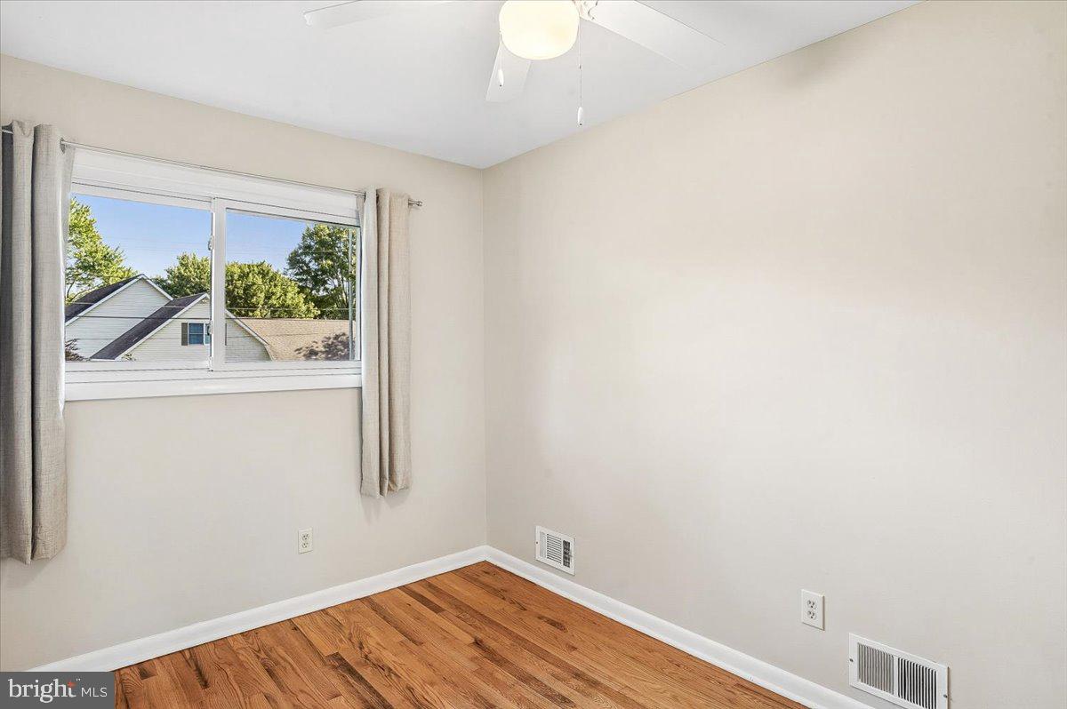 GALESVILLE - Residential