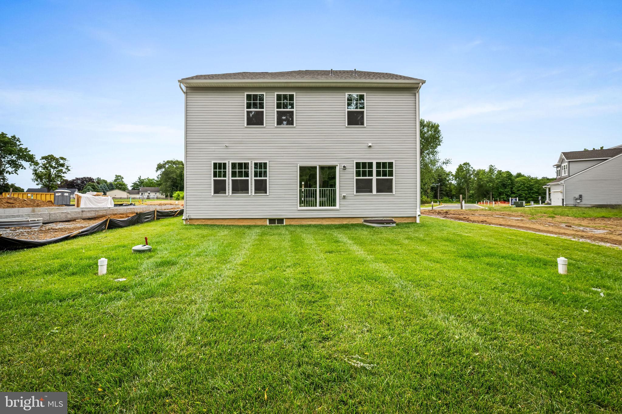 RICHMOND HILLS - Residential