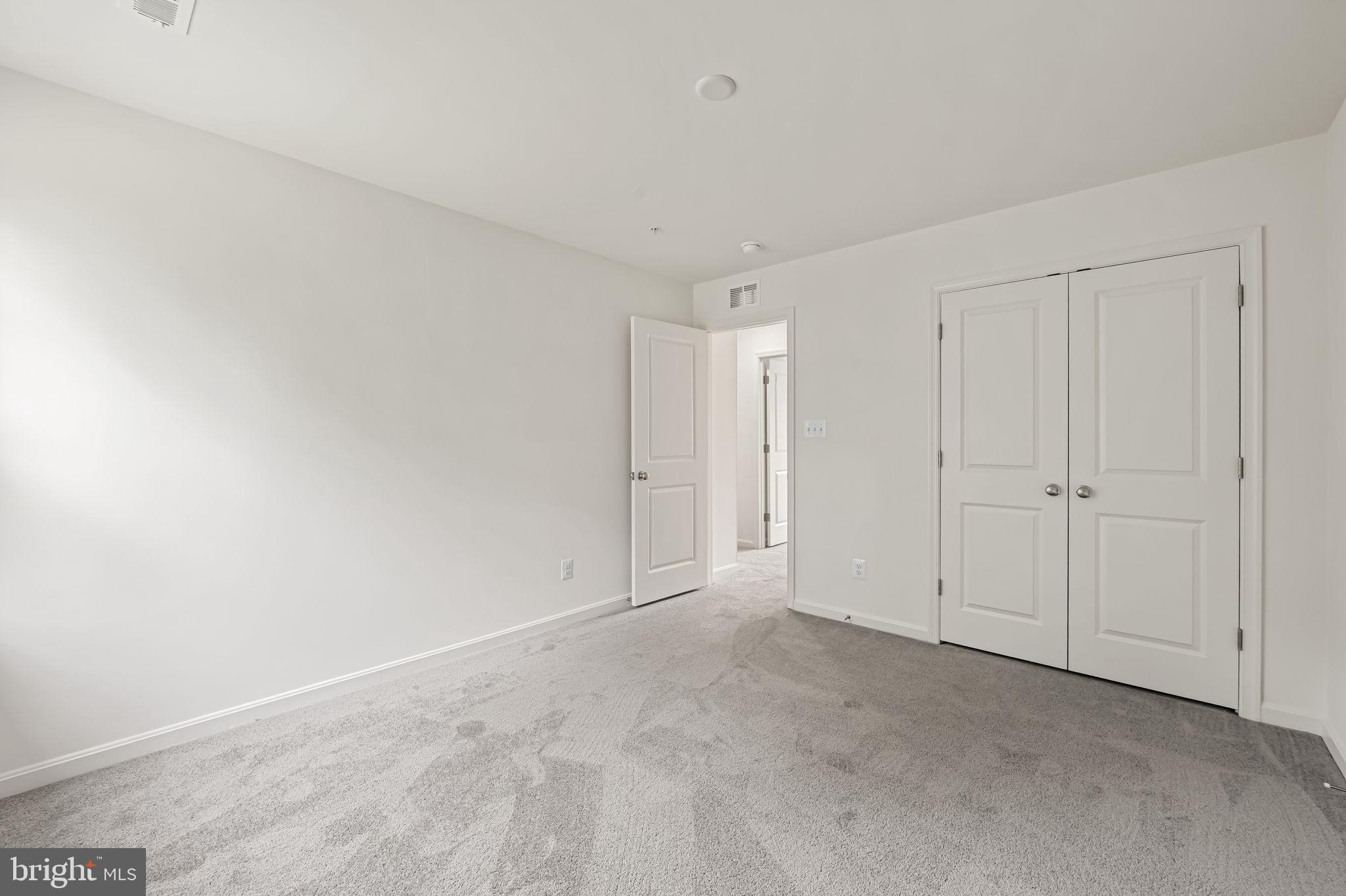 RICHMOND HILLS - Residential