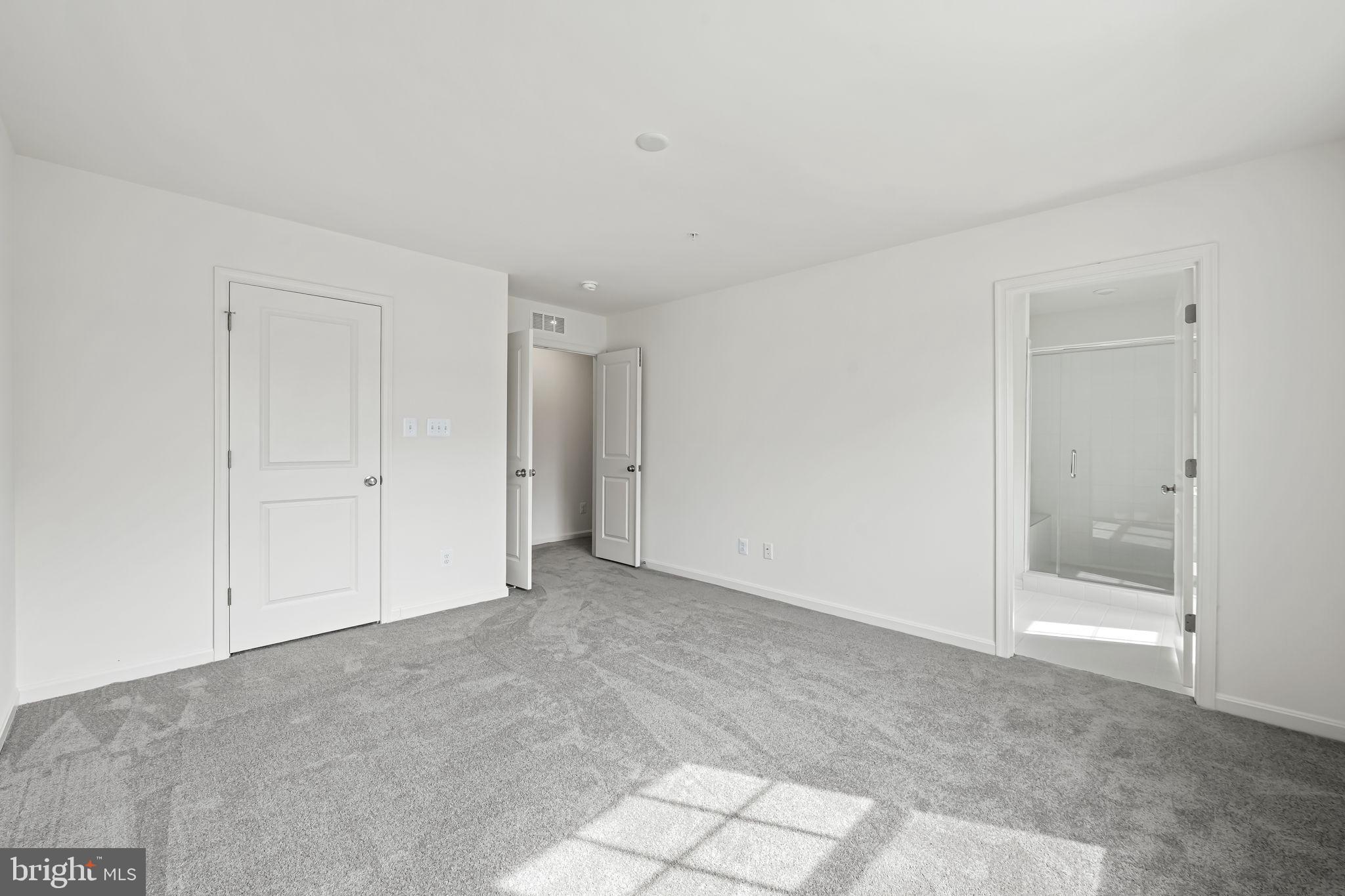 RICHMOND HILLS - Residential