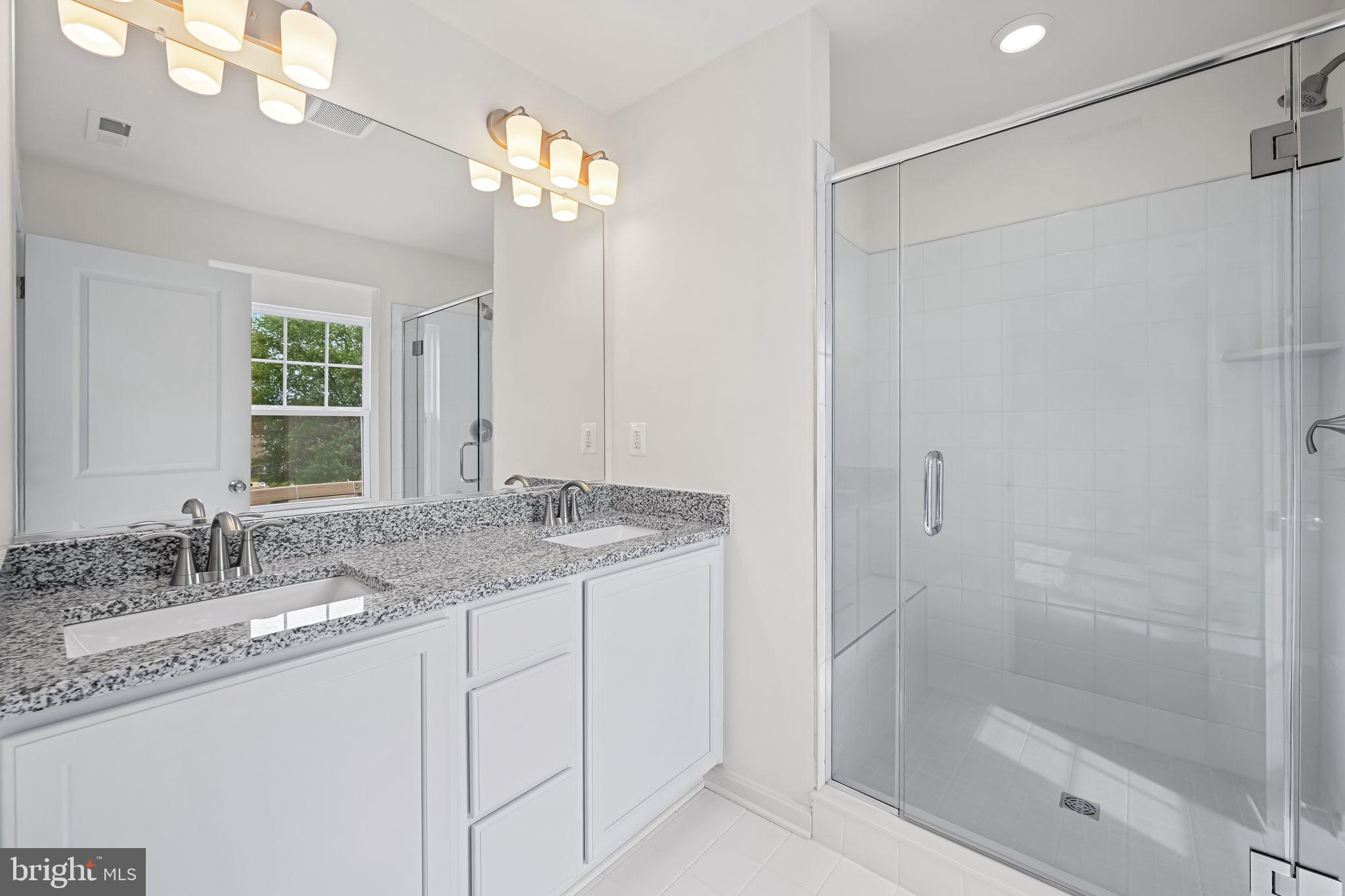 RICHMOND HILLS - Residential