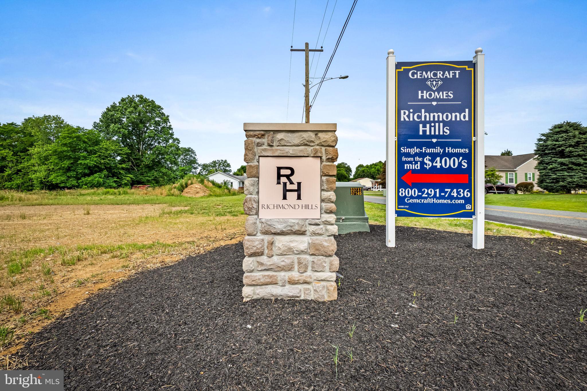 RICHMOND HILLS - Residential