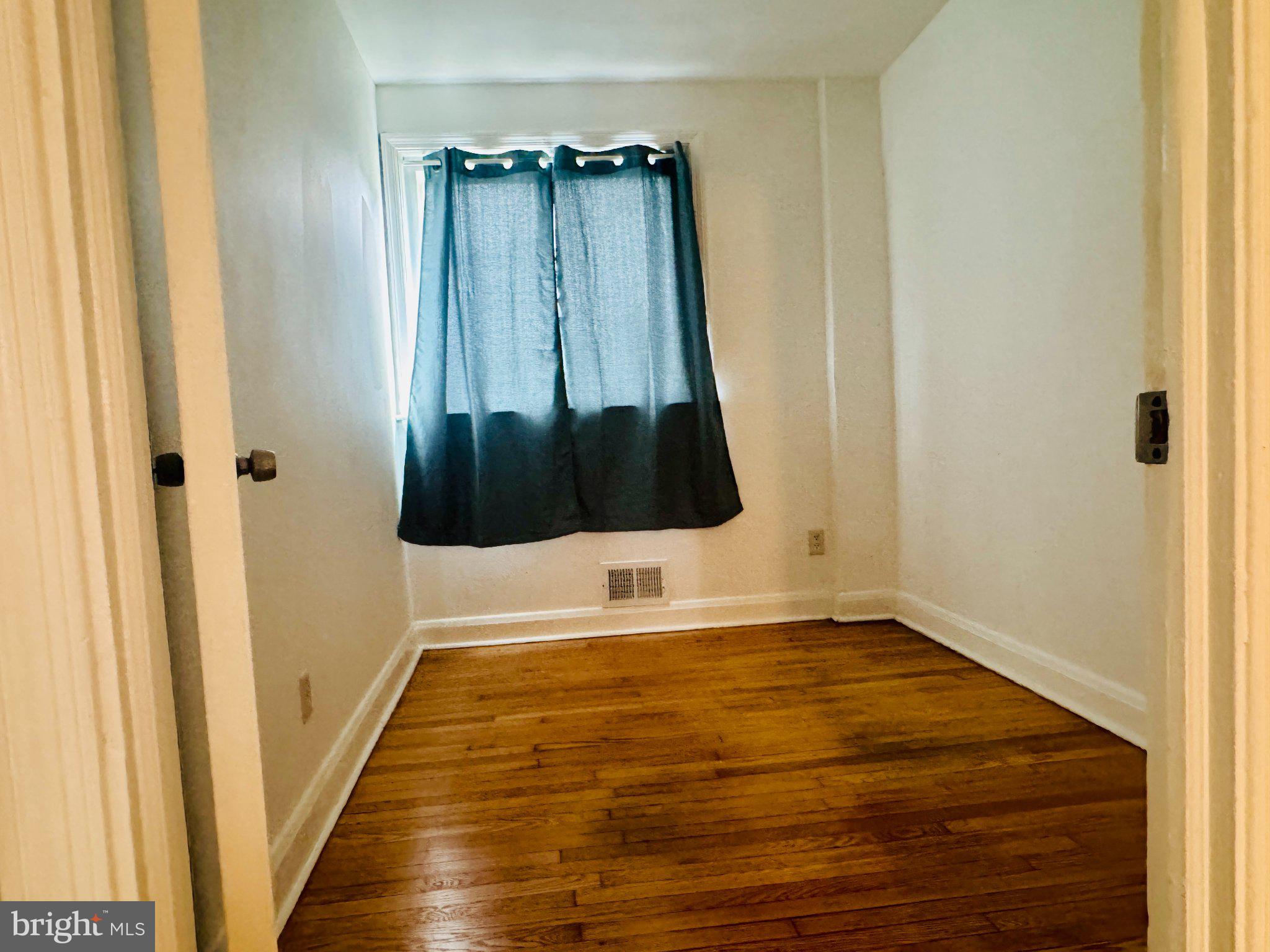 HILLENDALE - Residential
