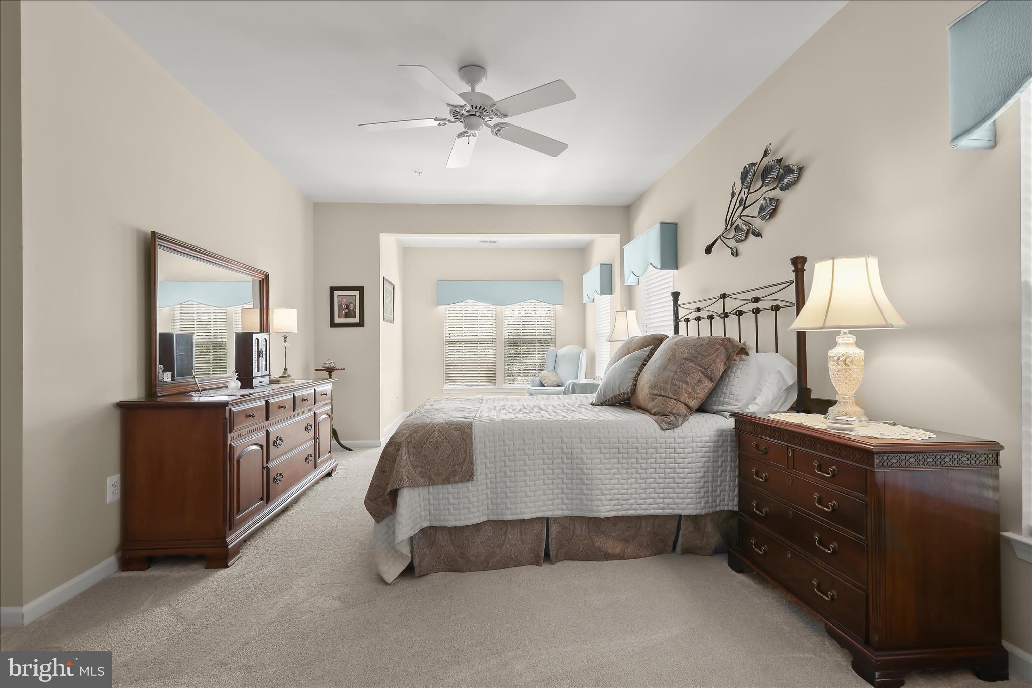 HEARTHSTONE AT VILLAGE CREST CONDOMINIUMS - Residential