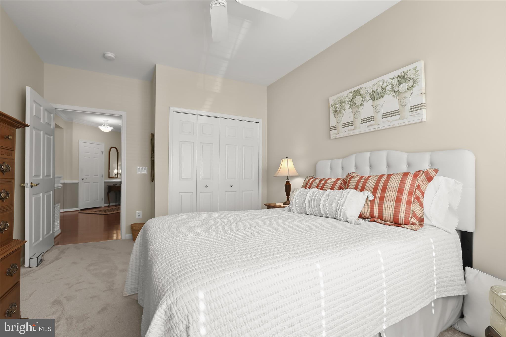 HEARTHSTONE AT VILLAGE CREST CONDOMINIUMS - Residential