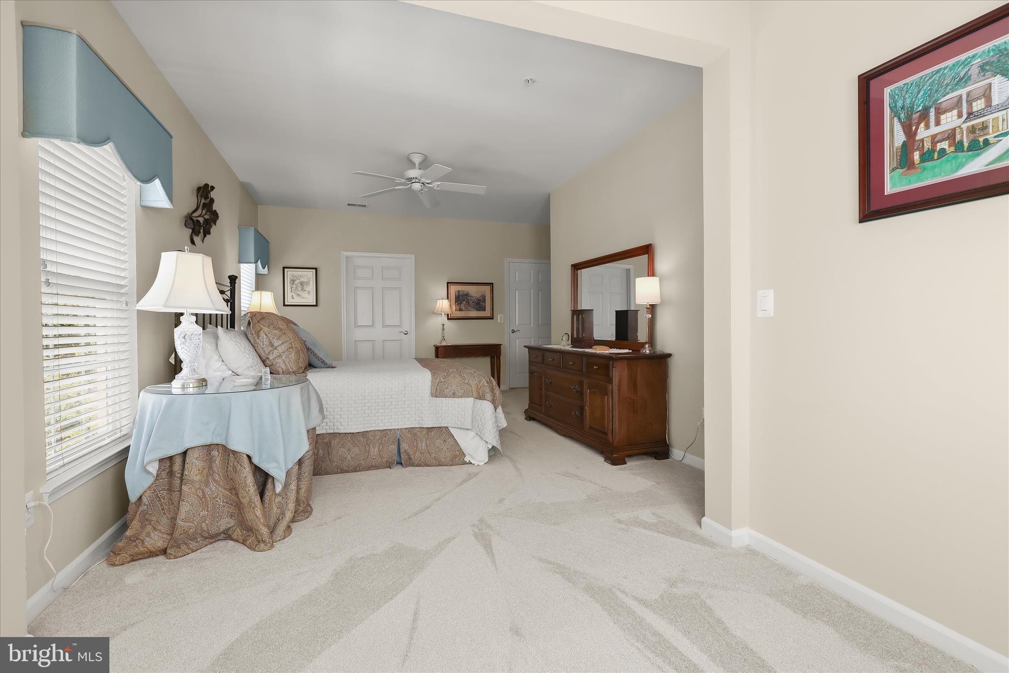 HEARTHSTONE AT VILLAGE CREST CONDOMINIUMS - Residential