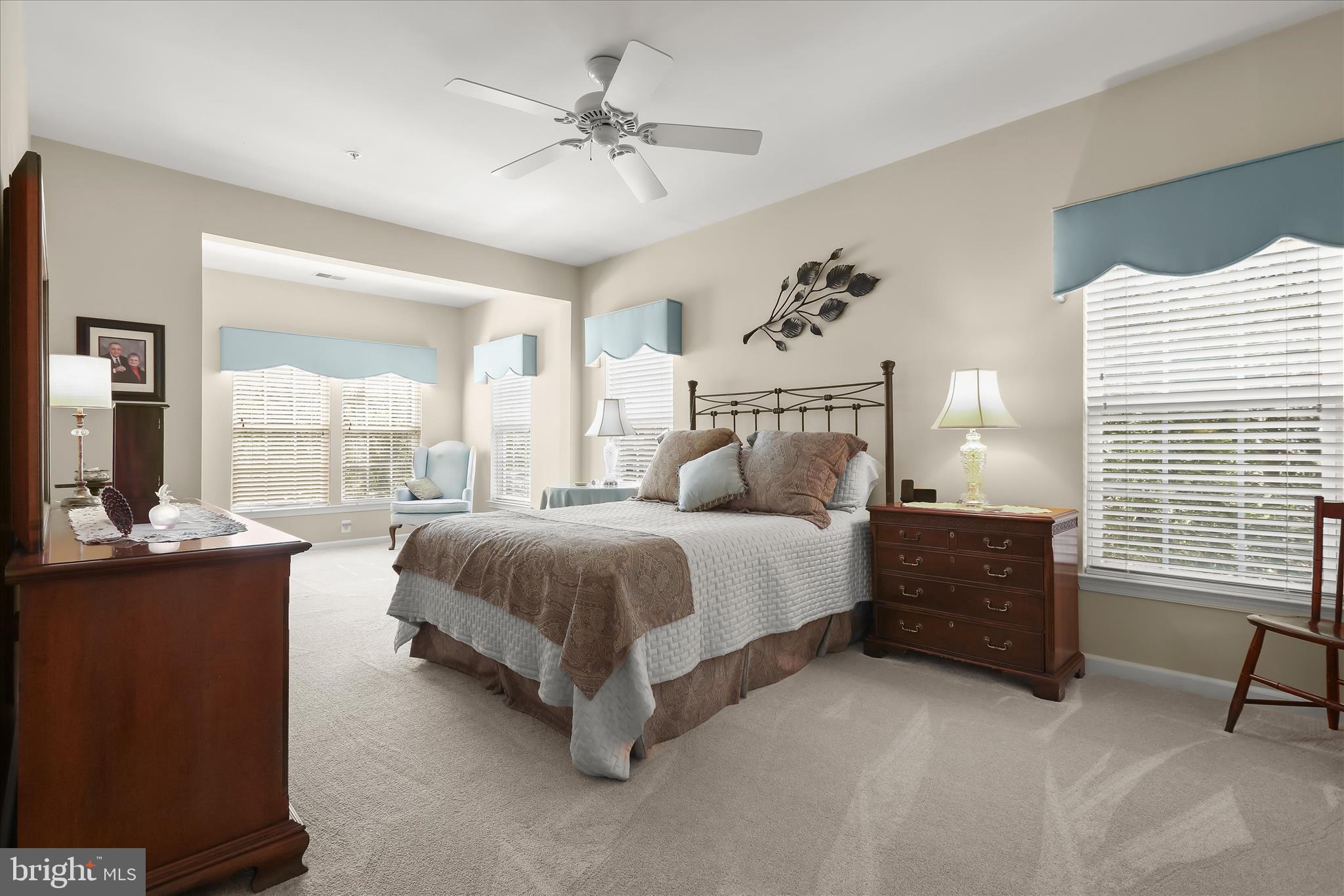 HEARTHSTONE AT VILLAGE CREST CONDOMINIUMS - Residential