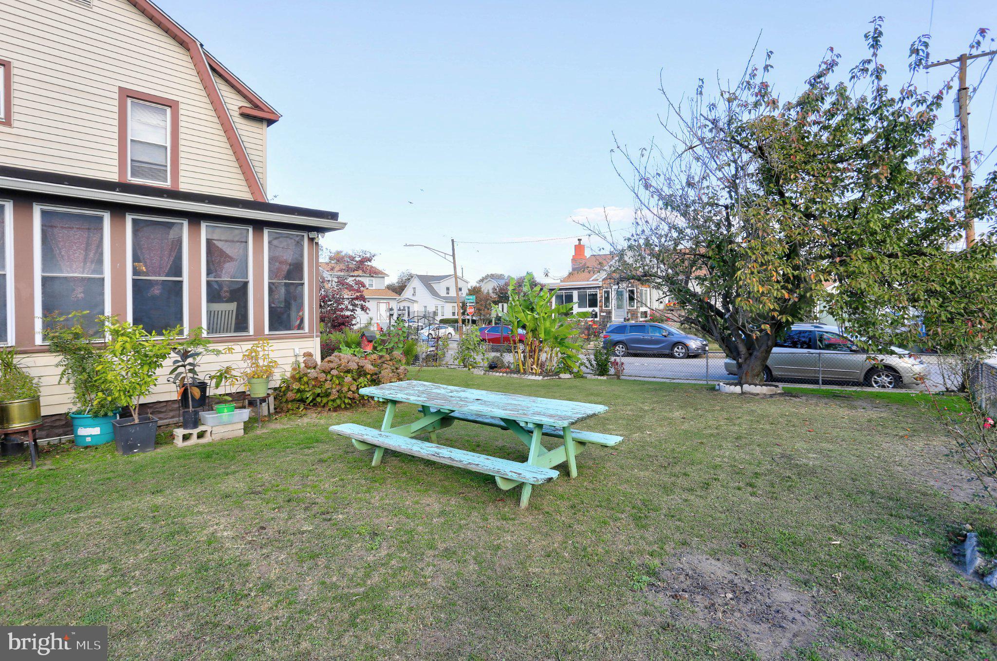 LORRAINE PARK - Residential