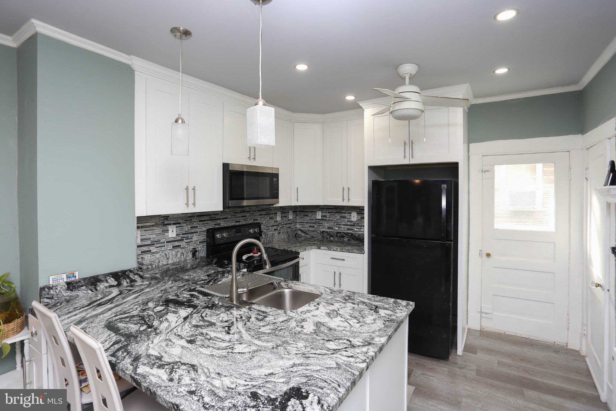 LORRAINE PARK - Residential