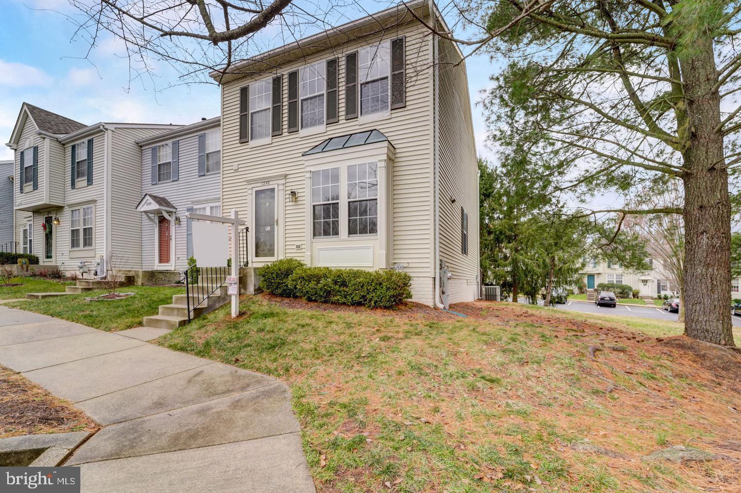 THE BLUFFS AT DEEP CREEK - Residential Lease