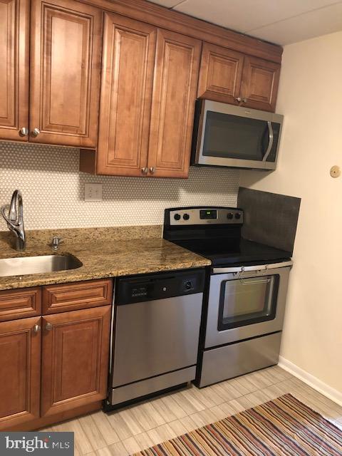 HAVERFORD HILL - Residential