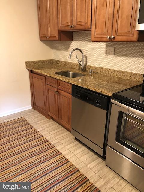 HAVERFORD HILL - Residential