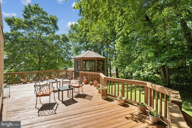 CANDLEWOOD PARK - Residential Lease