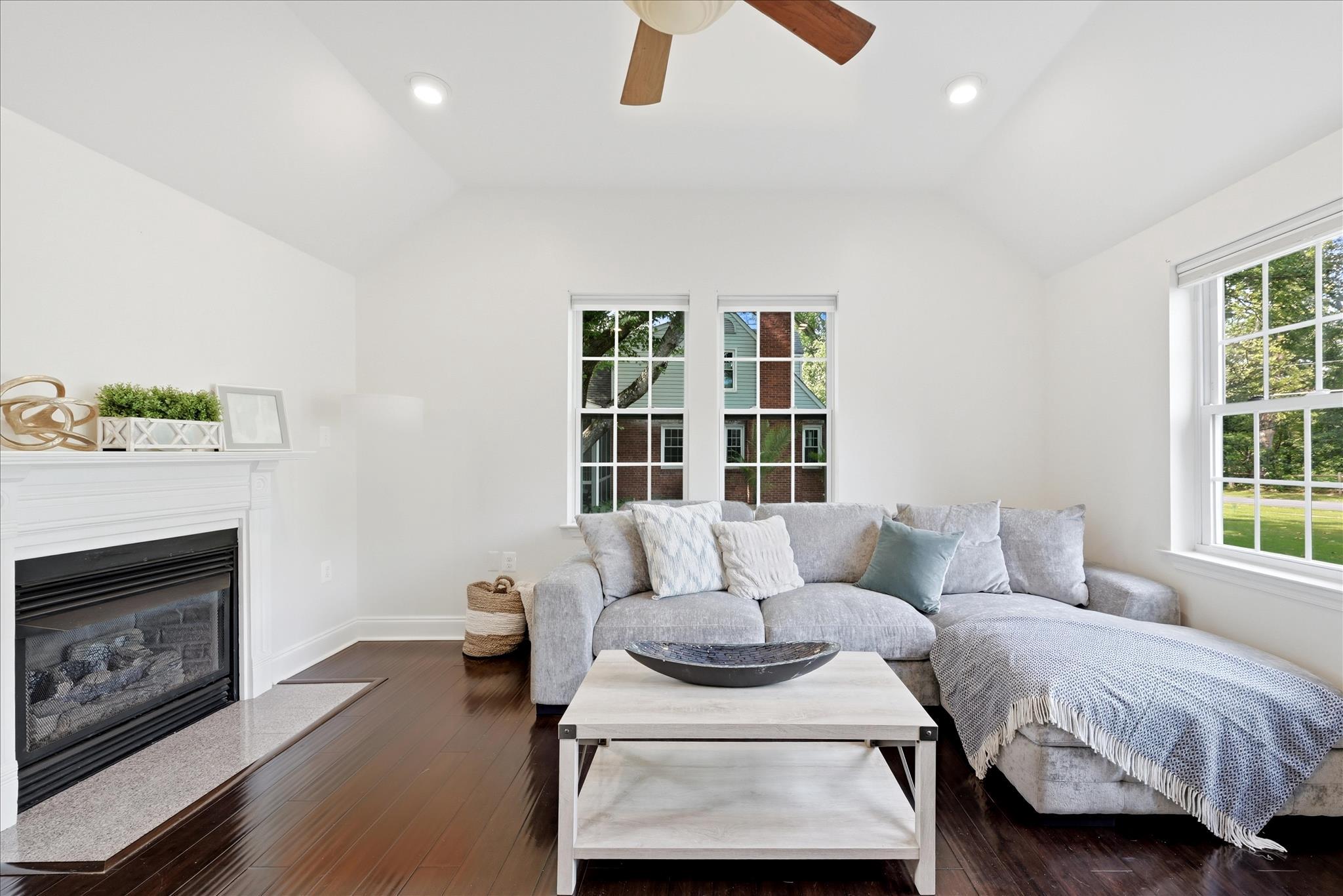 ROBERT E STAFFORD - Residential