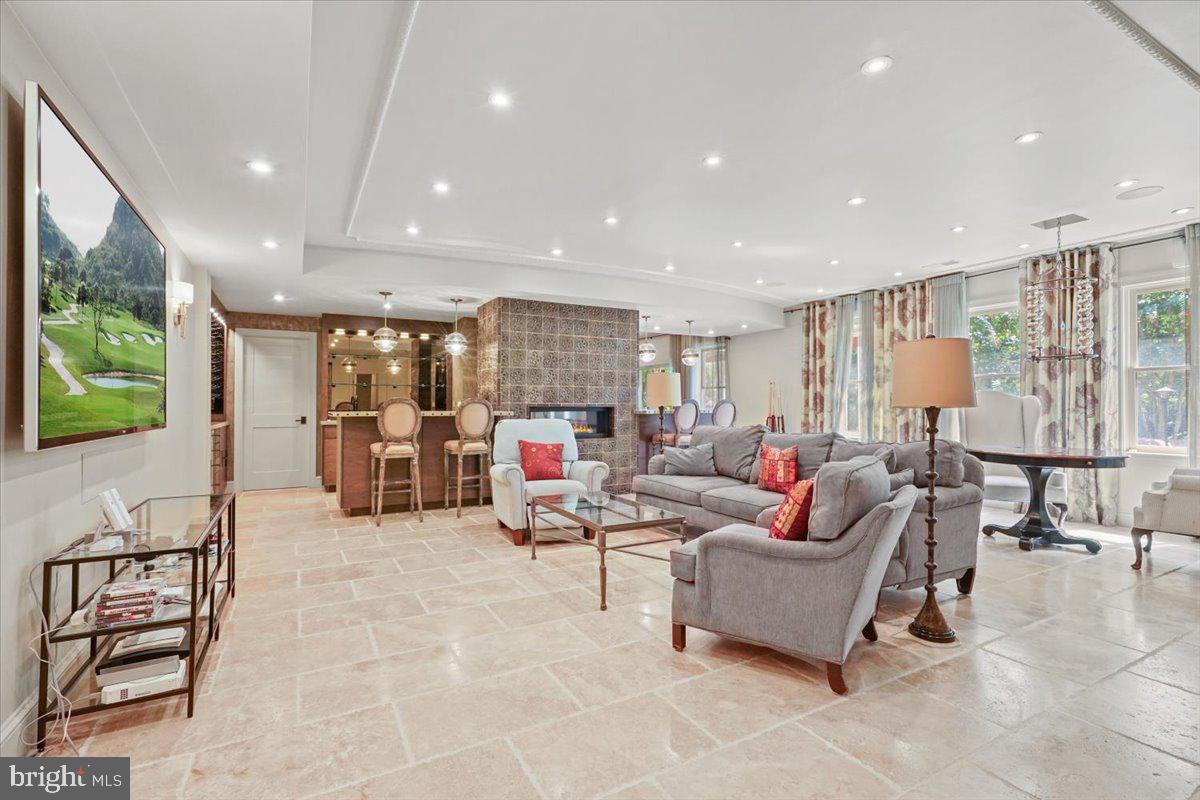BROWNS MILL FOREST - Residential