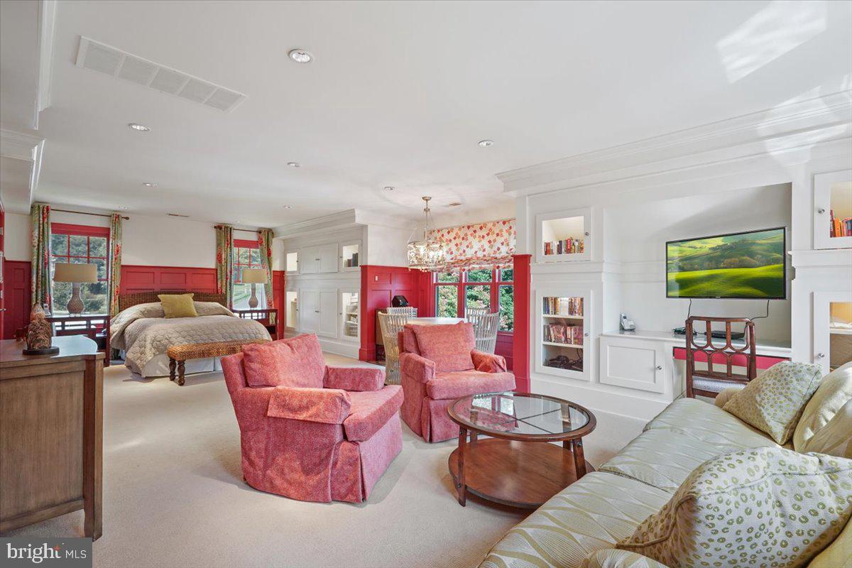 BROWNS MILL FOREST - Residential