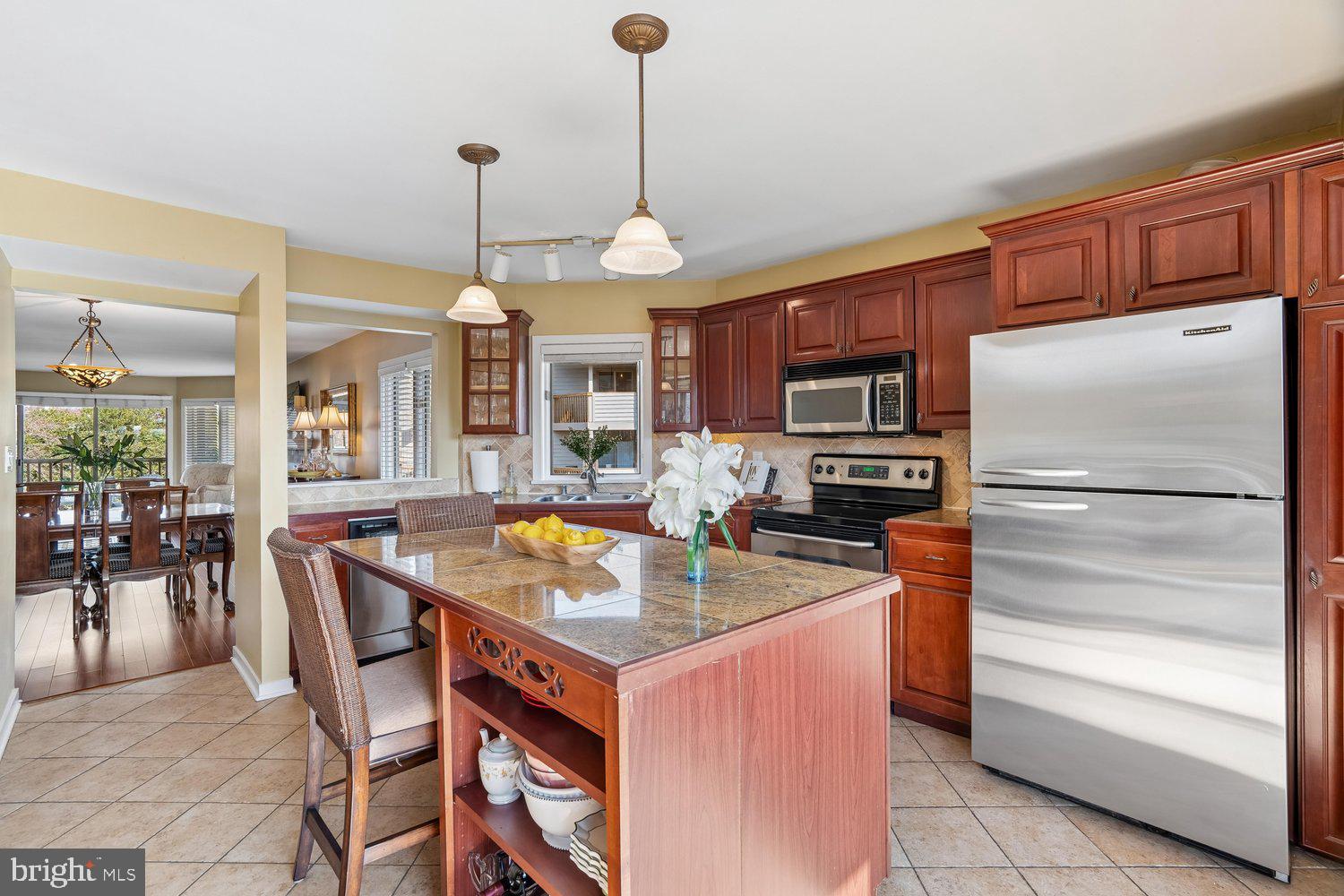 CHESAPEAKE HARBOUR - Residential