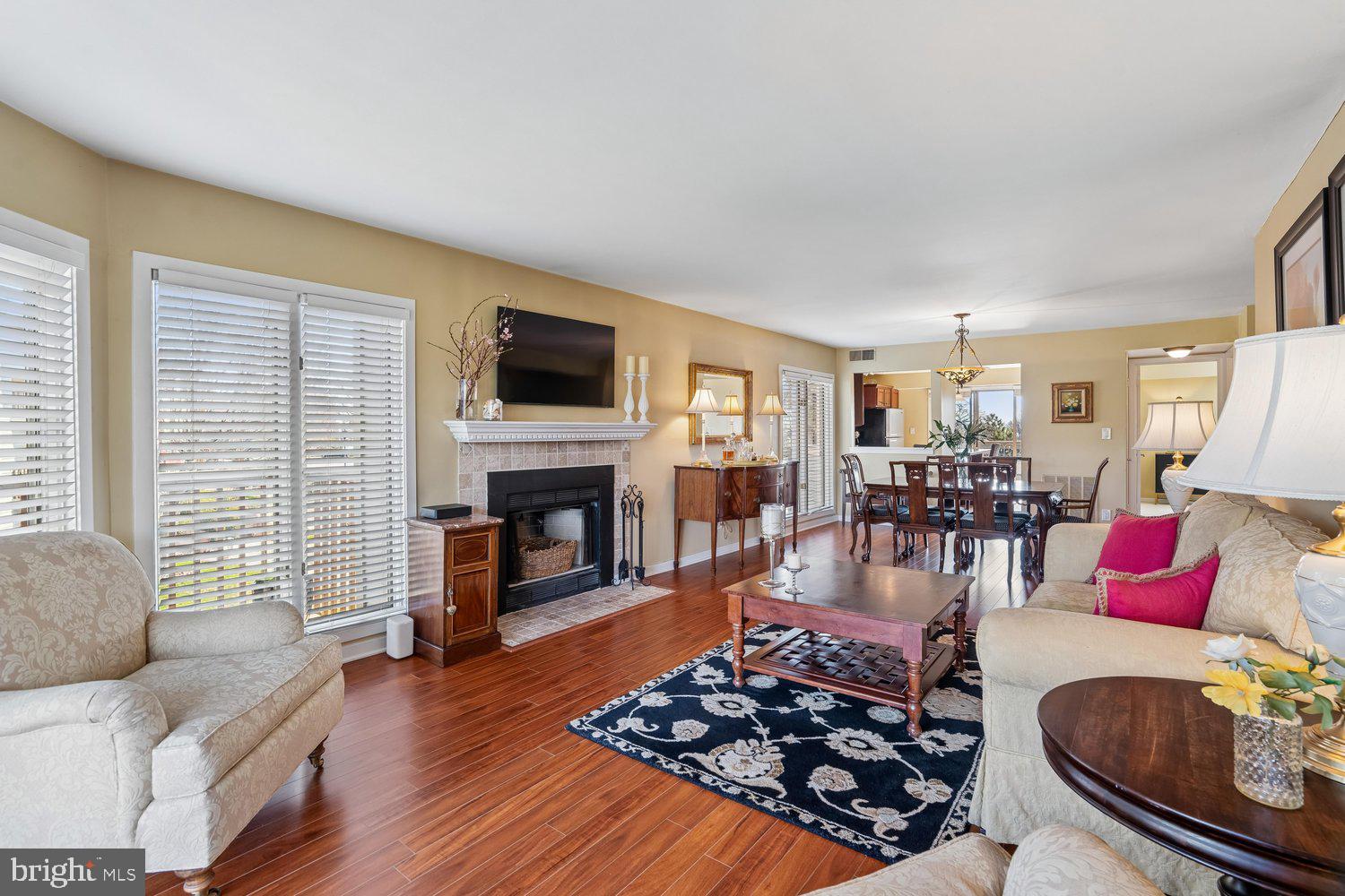 CHESAPEAKE HARBOUR - Residential