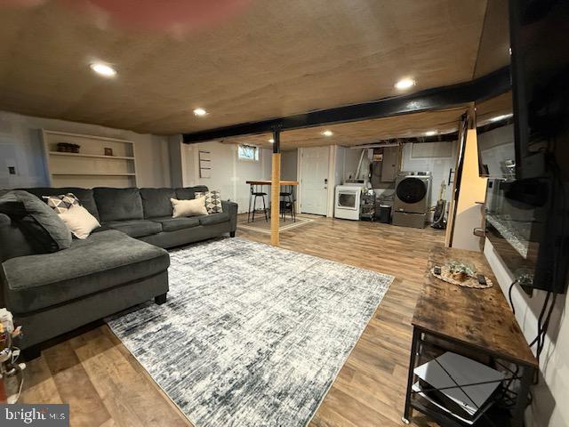 MONTROSE PARK - Residential