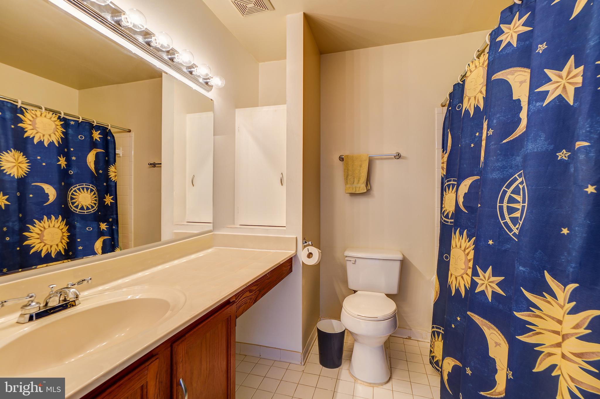 THE OAKS AT WASH WOODS CONDO - Residential
