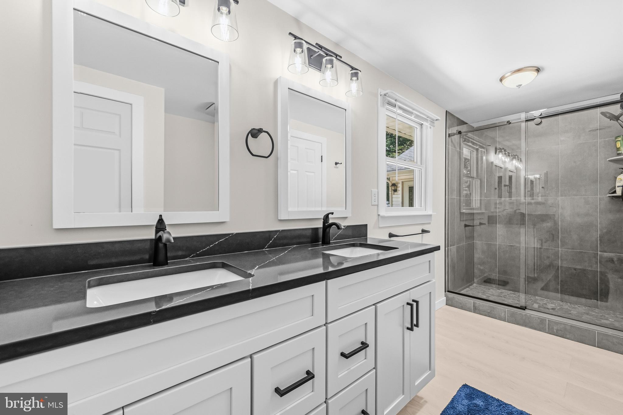 LONGSHOREMENS - Residential